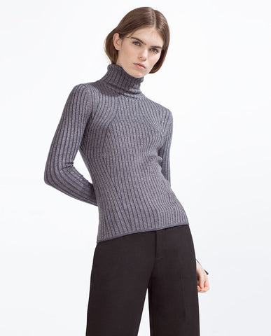 SWEATER WITH A ROLL-NECK